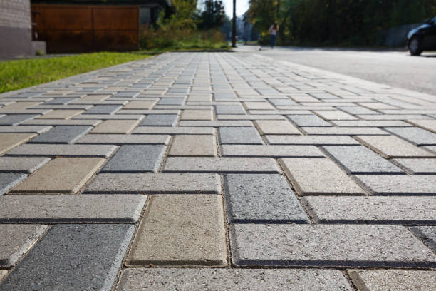Best Professional Driveway Pavers  in Monona, IA