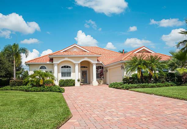 Best Decorative Driveway Pavers  in Monona, IA